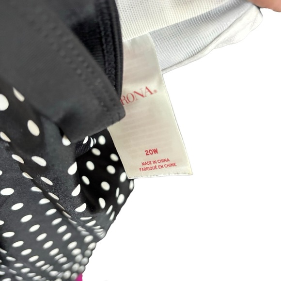 Medina Polka Dot Underwire Adjustable Strap Tankini Top - Picture 7 of 8